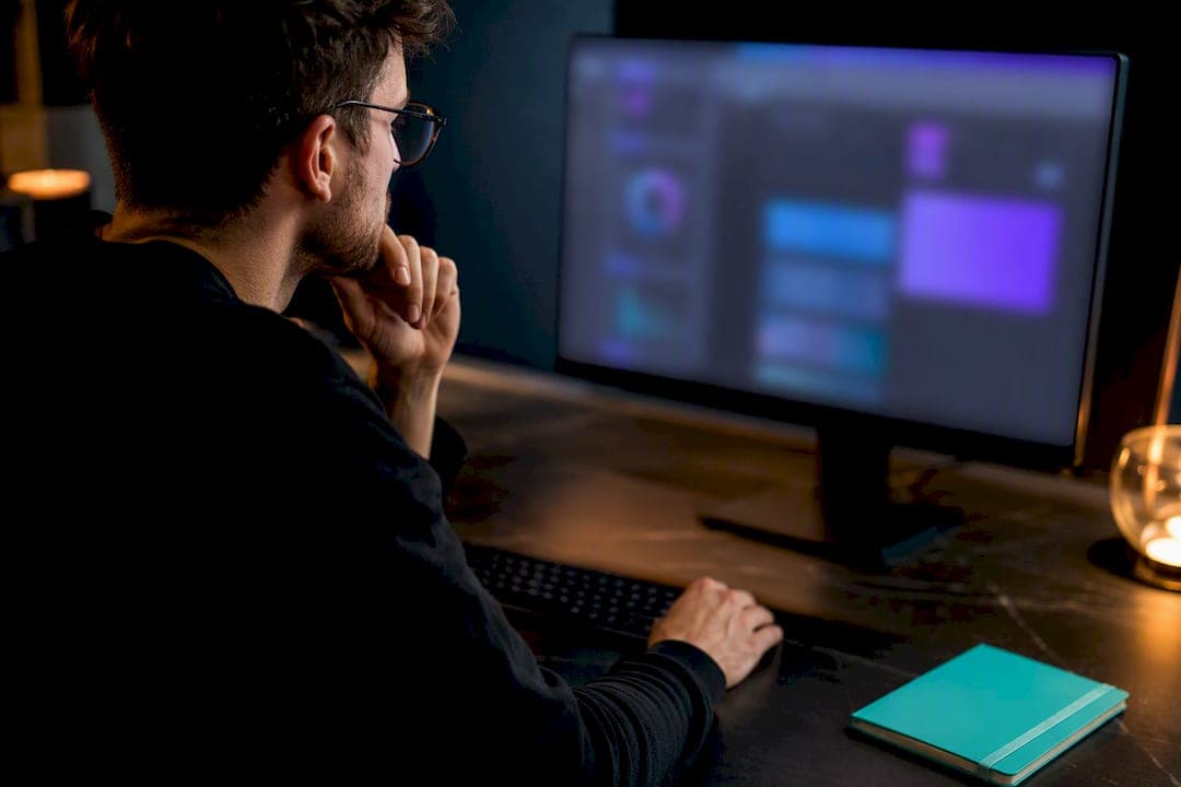 7–14 dni: Googlov Consent Mode v2 v gtag.js/GTM za EHP, VB in Švica